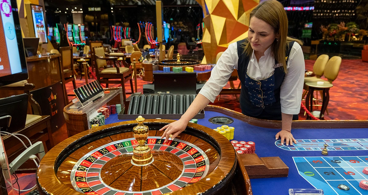 The golden quarter's luxurious hotel evening in Helsinki